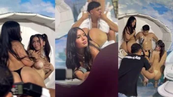 MC Pipokinha e Estter Muniz posam peladas em ensaio fotográfico