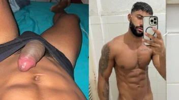 Rodrigo Silva pelado no Privacy: cena exclusiva totalmente nua