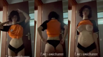 Vazado da AmiiChann: Peitos deliciosos vistos durante filme