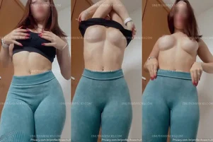 Novinha Mostra Tudo ao Tirar Roupa de Academia – Conteúdo Exclusivo